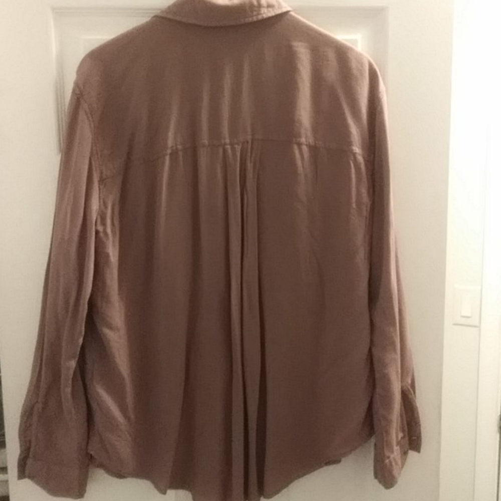 Top - Picture 2 of 2